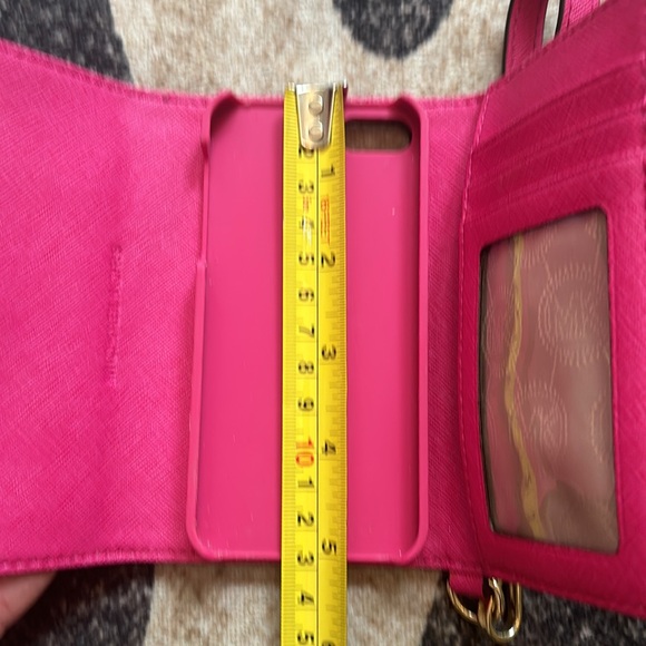 Michael Kors cell phone holder with credit card slots - Picture 8 of 14